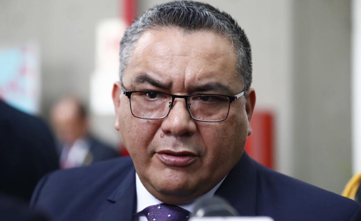 Juan José Santiváñez pide al Poder Judicial que Fiscalía cierre investigación en su contra