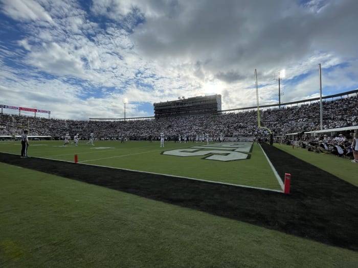 Tayven Jackson’s TD pass to DJ Black lifts UCF to win over Jacksonville State