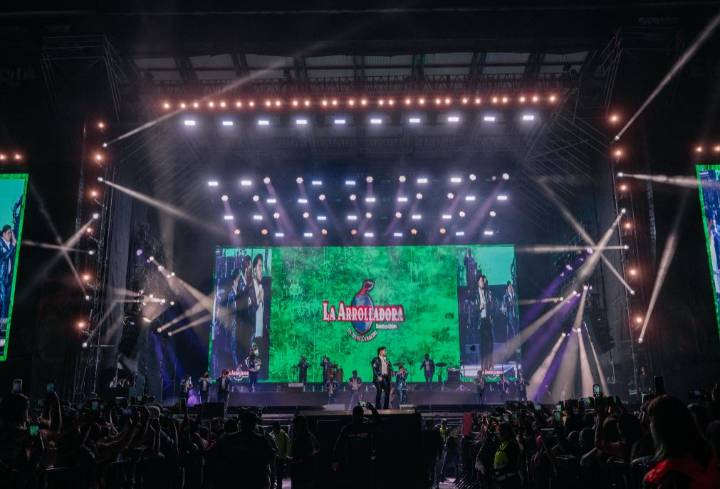 La Arrolladora conquistó a miles de asistentes al Foro