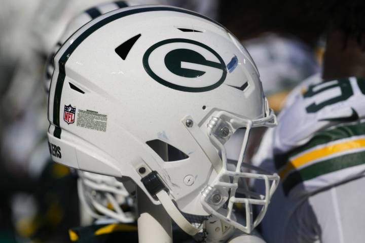 NFC Notes: Jordan Love, Josh Metellus, Braxton Jones, Bears, Packers, Vikings