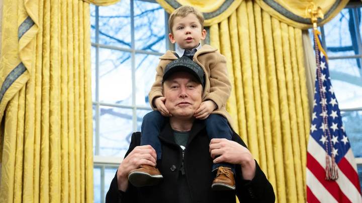 Elon Musk predice el futuro de la IA: "Destruirá de un golpe el sistema límbico humano pero aumentará la tasa de natalidad"