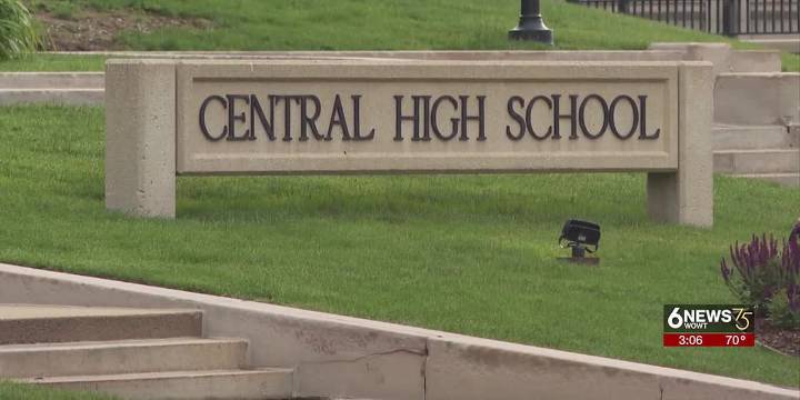 Omaha police respond to cutting incident at Central High School, 2 students injured