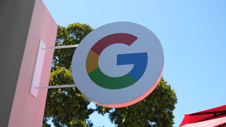 Google search boss says AI isn’t killing search clicks