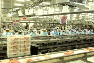 La gigante cárnica brasileña JBS anuncia la compra de una nueva planta en EE.UU.