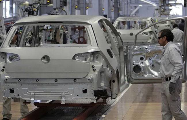Industria automotriz en México, ‘a dos velocidades’; aceleró exportación pero bajó producción en julio