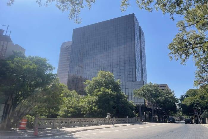 UTSA’s new downtown location, One Riverwalk Place, welcomes students for the new school year