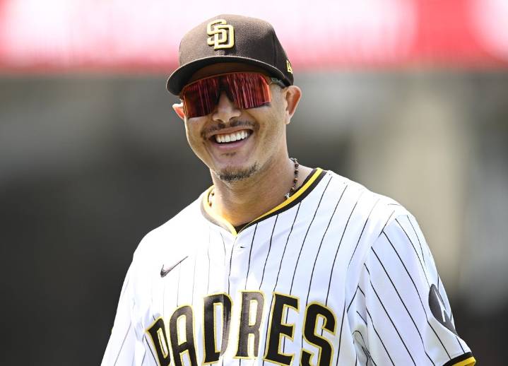 Deadspin | Manny Machado sparks big inning in Padres' win over Giants