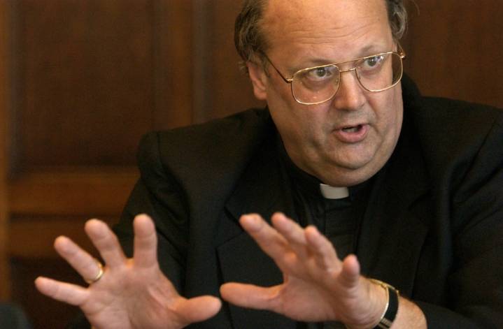 Lawsuit alleges Lake Zurich priest abused child years ago