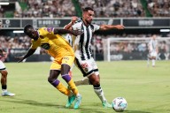 Un Castellón sin puntería cae ante un Real Valladolid que sale líder de su visita al Estadio Castalia (0