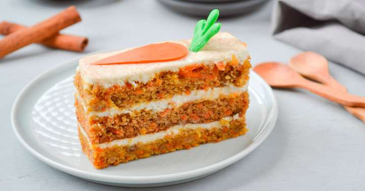 Prepara esta torta de zanahoria saludable con avena y proteína