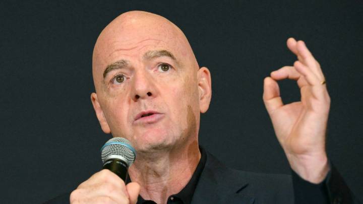 "Esperamos sanciones ejemplificadoras": Presidente de la FIFA por hechos de violencia entre hinchas de la "U" e Independiente