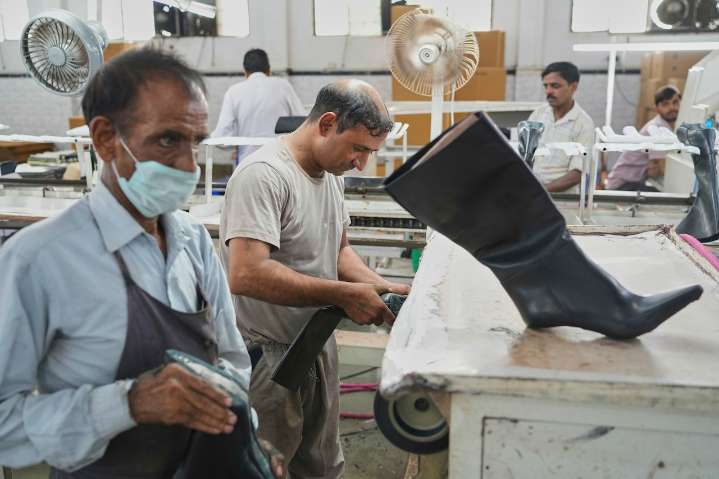 U.S. tariffs on India take effect, threatening billions in exports