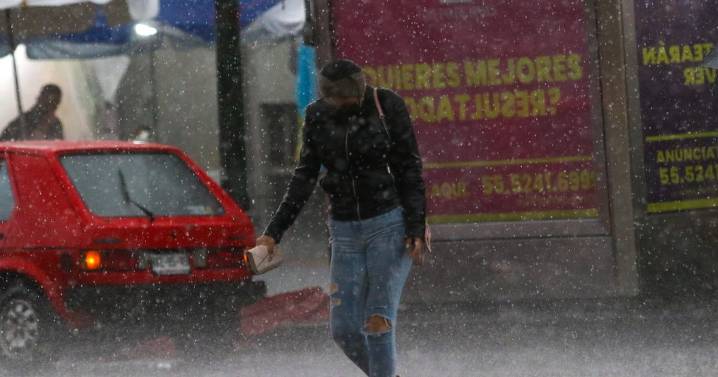 CDMX emite alertas roja, naranja y amarilla por lluvias y granizo
