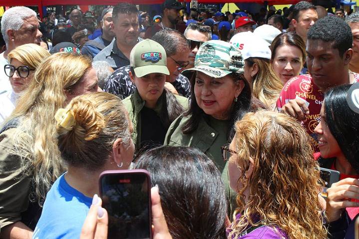 Meléndez destaca movilización de caraqueños en 2° día del "YoMeAlisto"