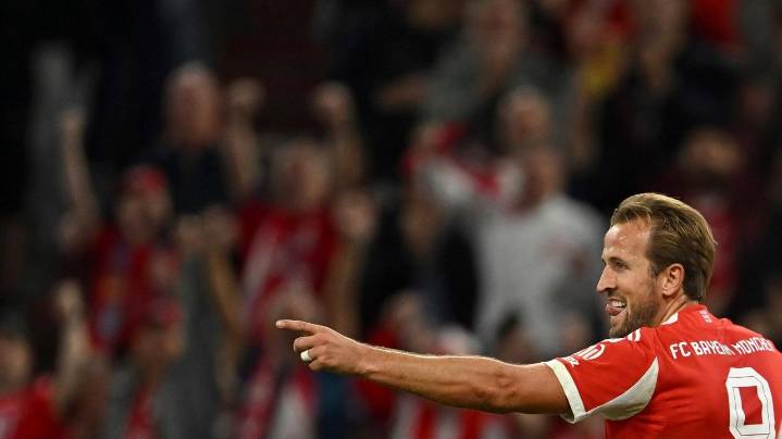 Kane hits hat trick as Bayern routs Leipzig 6