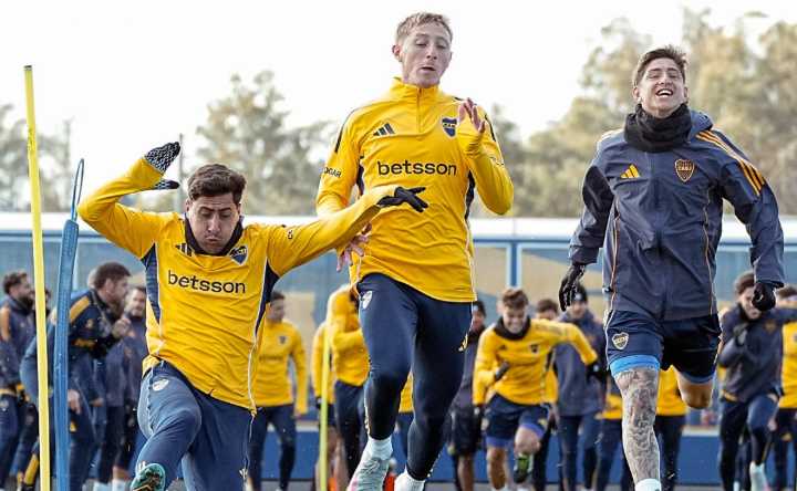 Mercado de pases: los hinchas piden a gritos que sea titular en Boca, y lo buscan en Europa