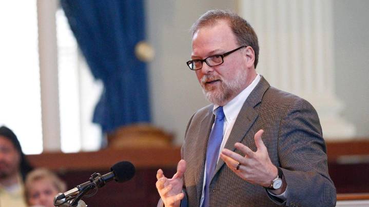 Greg Iles, Mississippi author of 'Natchez Burning' trilogy, dies of cancer at 65