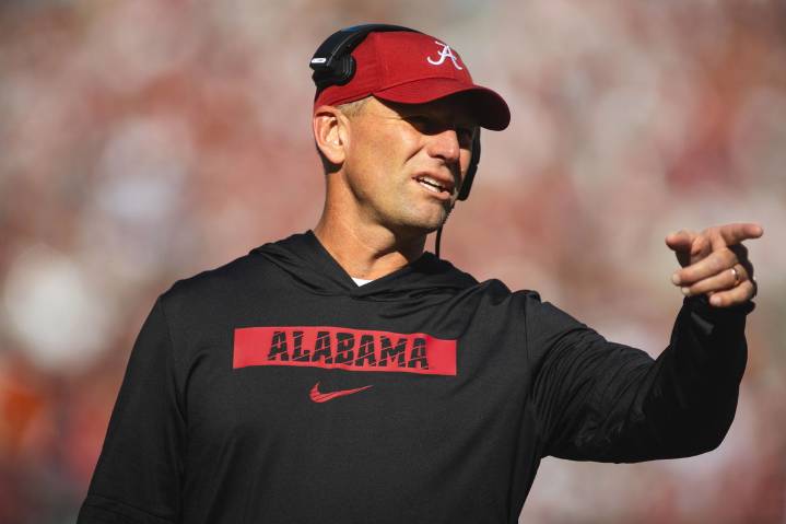 Kalen DeBoer’s Alabama Receives Big News on 2-Way Freshman’s Future Amid Mounting Pressure Alabama head coach Kalen DeBoer gets a promise of a young freshman exceeding expectations amid mounting press