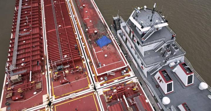 Two die in Missouri when helicopter crashes into a barge in the Mississippi River