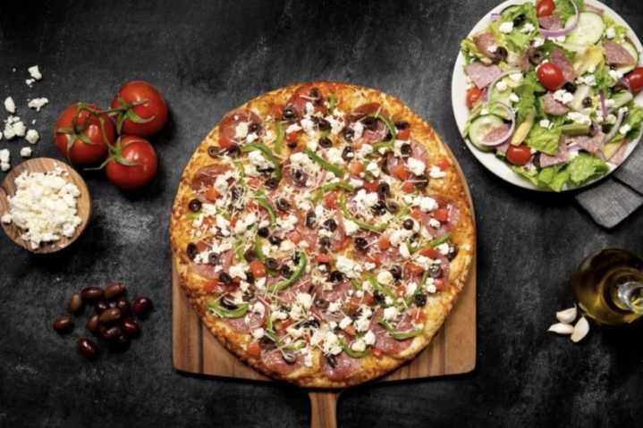 Round Table Pizza to open third location ...