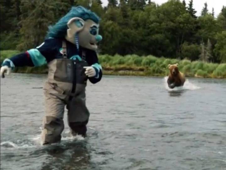 Grizzly bear charges at Seattle Kraken mascot, player during video shoot in Alaska