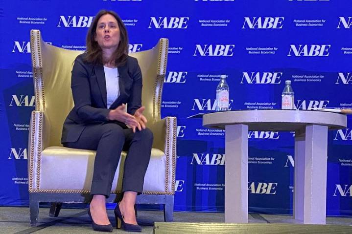 Fed vice chairs, Dallas Fed president being considered for next chair, Bloomberg reports