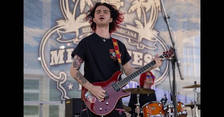 Waves in April, band populated by Cody Canada's sons, revved for Rocklahoma debut