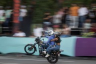 Tarek William Saab prohíbe las motopiruetas en vías públicas: «Esa moda tiene que acabar»