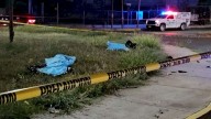Muere pareja al estrellar su moto en la Romanzza