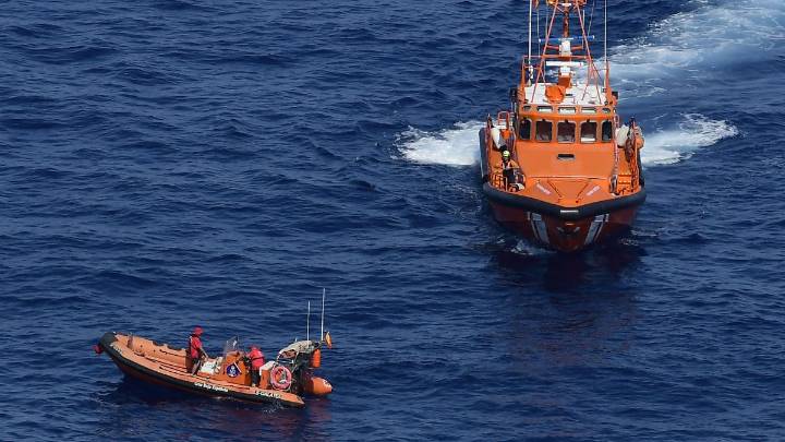 Hallados los cuerpos sin vida de los ocupantes de la avioneta que se precipitó al mar en Sóller