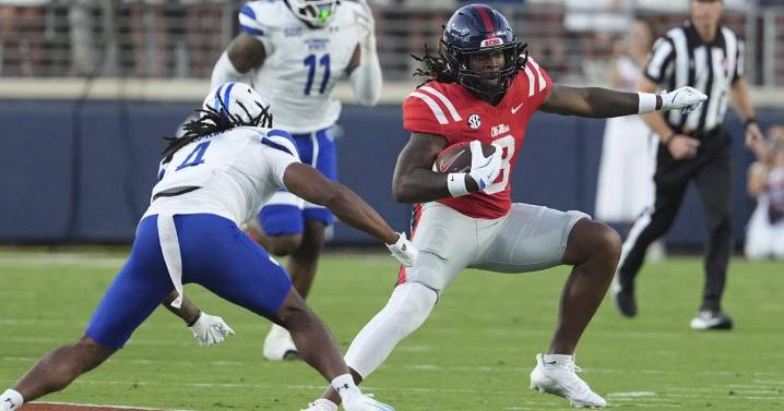 Austin Simmons throws 3 TD passes, No. 21 Mississippi routs Georgia State 63