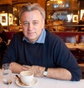 Gillian Anderson appears to be mystery lover in famed restaurateur’s book