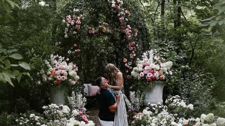 Taylor Swift Engaged to Travis Kelce