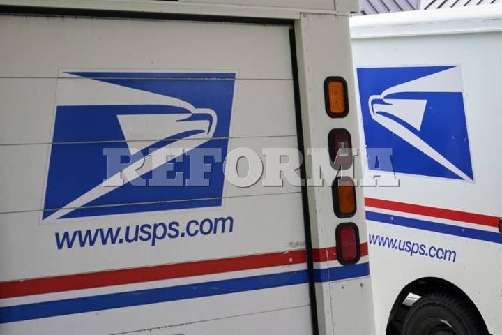 Servicios postales de UE  pausan envíos de paquetes a EU