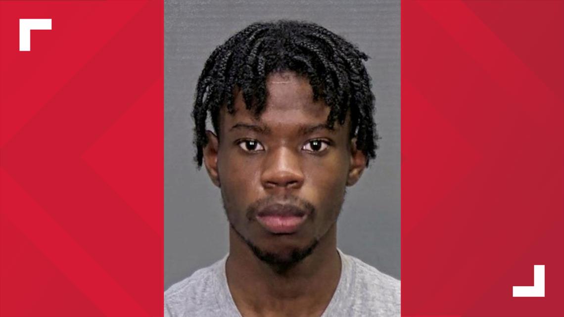 Maple Heights man appears in court on murder charges in deadly Bedford AutoZone shooting