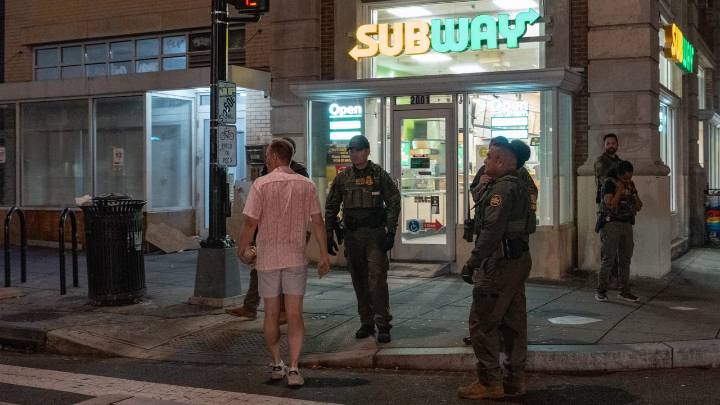 DOJ worker fired after allegedly throwing sandwich at federal officer: AG Bondi