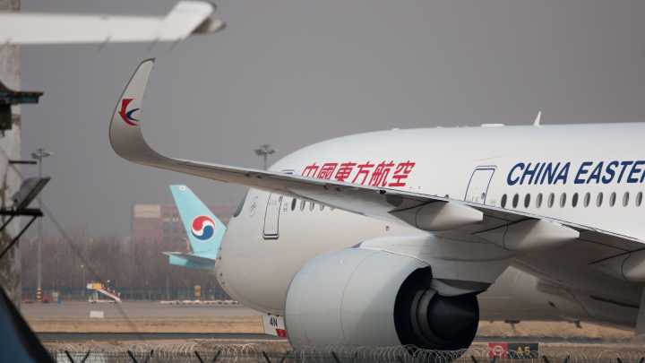 Chinese Airlines Begin Dividing Up Future 500