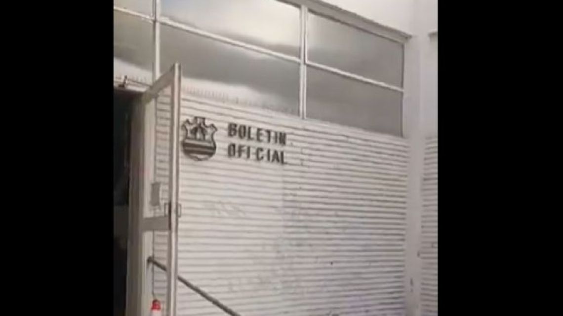 Incendio en el Boletín Oficial: la Provincia informó que "sólo afectó parte de un depósito de resmas de papel en blanco"