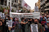 Una manifestación ciudadana en León pide la dimisión de Mañueco y Suárez