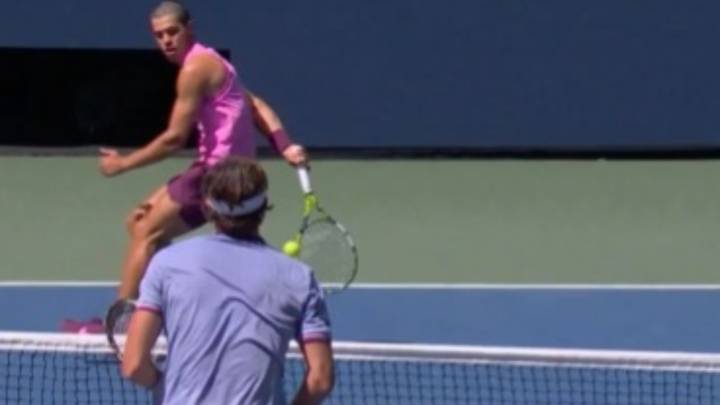 ¡Es de otro planeta! La genialidad que se inventó Alcaraz en octavos del US Open