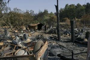 ‘Challenging day’ for firefighters battling huge blaze in France