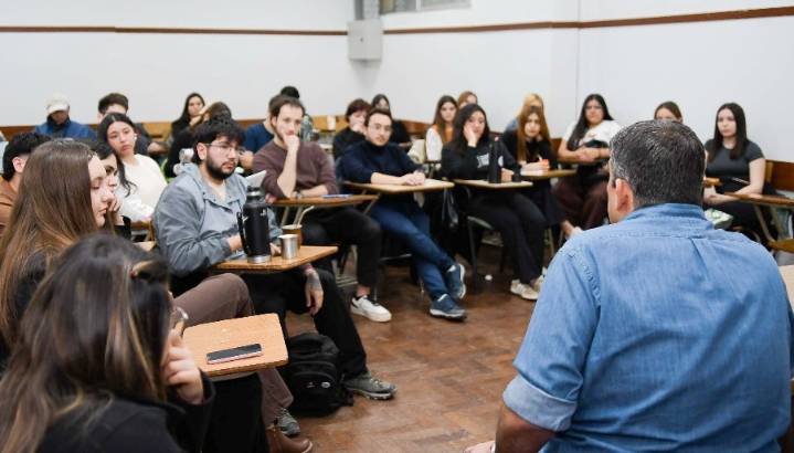 Bensusán: “Defender a la universidad pública es defender la soberanía nacional”