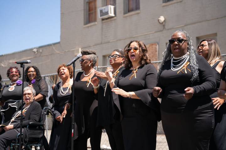Oakland’s First A.M.E. Church bids farewell to its sanctuary of 70 years