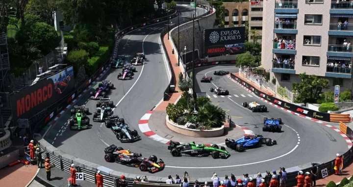 FIA mantiene la regla de las dos paradas obligatorias en Mónaco para 2026, pero busca mejorarla