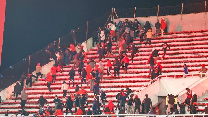 “Estoy evolucionando superbién”: habló el hincha de Universidad de Chile que fue arrojado desde la tribuna