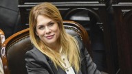 Los chats de Lilia Lemoine abren un nuevo frente interno: ¿Santiago Caputo es amigo o enemigo?