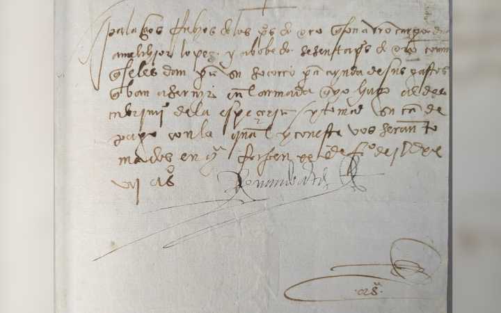 EU devuelve a México manuscrito robado de Hernán Cortés