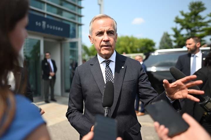 Carney maintains positive approval rating despite summer cooldown: poll