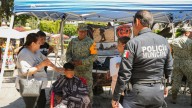 Policía y Ejército trabajan juntos para ayudar a las familias tijuanenses