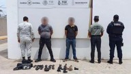 Detienen a dos hombres y aseguran armas largas y lanzagranadas en Culiacán